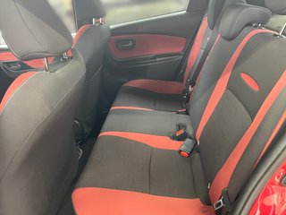 Toyota Yaris Hybrid Style Selection +Navi+Winterräder - foto 12