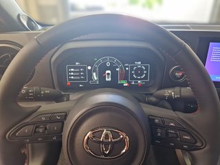 Toyota Yaris GR+Alufelgen geschmiedet, Convenience Paket Sonderfolierung Rally + Miltek Sportausspuff Keramik Schwarz + K&W Gewindefahrwerk - bilder 15
