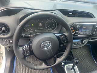 Toyota Yaris Hybrid Style Selection +WKR - foto 17