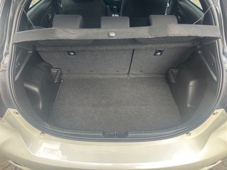 Toyota Yaris Hybrid Style Selection +WKR - foto 14