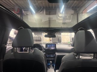 Toyota Yaris Cross Hybrid 2WD Adventure +Advanced Safety-Paket+Pano+WKR - foto 9