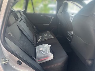 Toyota RAV4 Plug-in Hybrid 4x4 Teamplayer - bilder 16
