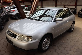 Audi A3 1.6 Attraction