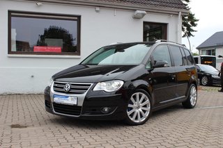 Volkswagen Touran Highline R Line+Leder+Navi+Kamera Gebrauchtwagen Kaufen