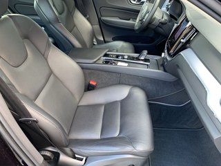 Volvo XC60 B4 D AWD Geartronic Momentum Pro - bilder 6