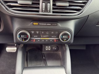 Ford Kuga 2.5 Duratec FHEV 4x4 ST-LINE X - bilder 4