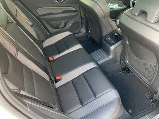 Volvo V60 T8 AWD Recharge Ultimate Dark - photo 8