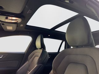 Volvo V60 T8 AWD Recharge Ultimate Dark - photo 3