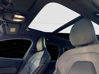 Volvo XC60 B5 D AWD Ultimate Dark,AHK,PANO,KAMERA,STANDH. - photo 6