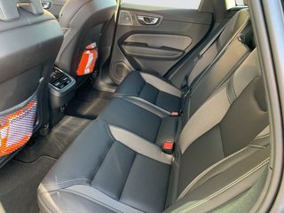 Volvo XC60 B5 D AWD Ultimate Dark,AHK,PANO,KAMERA,STANDH. - photo 6
