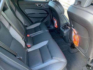 Volvo XC60 B5 D AWD Ultimate Dark,AHK,PANO,KAMERA,STANDH. - photo 8