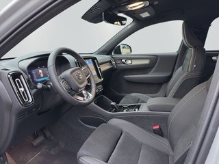 Volvo XC40 B4 B DKG Plus Dark - bilder 1