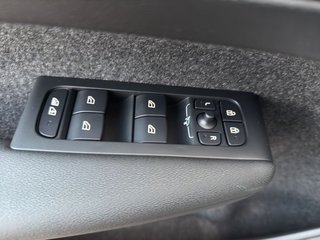 Volvo XC40 B4 B DKG Plus Dark - bilder 11