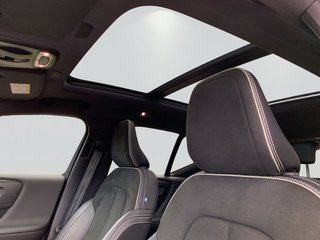 Volvo XC40 T5 AWD Geartronic R-Design,LED,PANO,RFK - photo 5