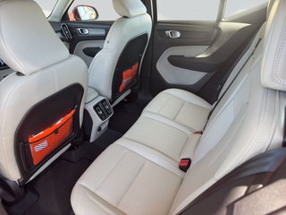 Volvo XC40 B4 B Geartronic Inscription,PANO,NAVI,LED - photo 8