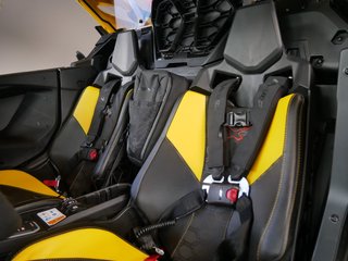 Can Am Maverick R X RS Smartshox Straßenzulassung - bilder 6