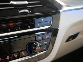 BMW 530 d M Luxury Line Massage Kamera Pano HK Standhzg. - bilder 28