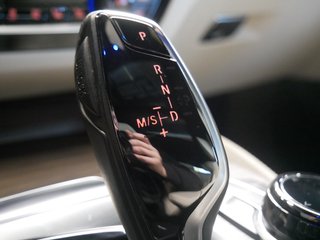 BMW 530 d M Luxury Line Massage Kamera Pano HK Standhzg. - bilder 30