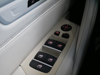 BMW 530 d M Luxury Line Massage Kamera Pano HK Standhzg. - bilder 33