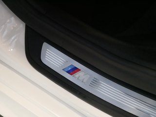 BMW 530 d M Luxury Line Massage Kamera Pano HK Standhzg. - bilder 55