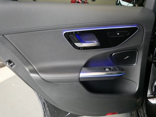 Mercedes-Benz C 300 d AMG Pano Navi LED DAB 360° Advanced - photo 32