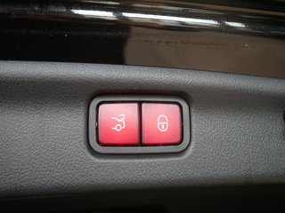 Mercedes-Benz C 300 d AMG Pano Navi LED DAB 360° Advanced - photo 43