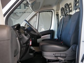 Peugeot Boxer Kasten Hochraum 435 L2H2 Premium BlueHDi 165 Stop&Start - bilder 5