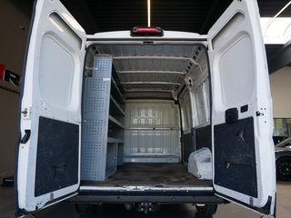 Peugeot Boxer Kasten Hochraum 435 L2H2 Premium BlueHDi 165 Stop&Start - bilder 11