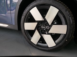 MINI Cooper E Countryman  BEV E Favoured Trim HUD LED DAB+ DCC Leder - bilder 33