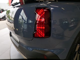 MINI Cooper E Countryman  BEV E Favoured Trim HUD LED DAB+ DCC Leder - bilder 35