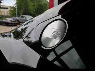 Audi R8 Coupe 5.2 RWD performance Keramik B&O - bilder 6