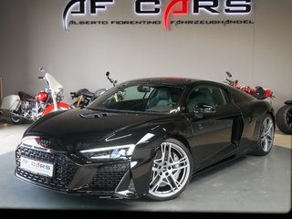 Audi R8 Coupe 5.2 RWD performance Keramik B&O - bilder 1