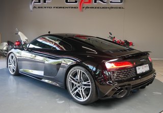 Audi R8 Coupe 5.2 RWD performance Keramik B&O - bilder 6