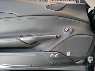 Ferrari 488 Spider Sport Abgas Kamera Carbon Lenkrad, Scuderia Embleme Daytona Seats - bilder 30