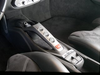 Ferrari 488 Spider Sport Abgas Kamera Carbon Lenkrad, Scuderia Embleme Daytona Seats - bilder 34