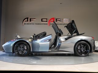 Ferrari 488 Spider Sport Abgas Kamera Carbon Lenkrad, Scuderia Embleme Daytona Seats - bilder 6