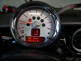 MINI One Cabrio JCW Chili Paket Wired Leder Navi Tempomat - bilder 17