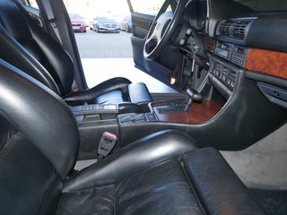 BMW 750i Automatik 17" Alpina, Gutachten 1-Top Zustand - photo 22