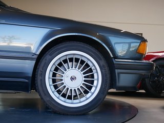 BMW 750i Automatik 17" Alpina, Gutachten 1-Top Zustand - photo 27
