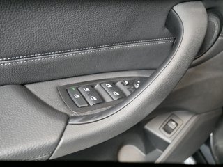 BMW X1 xDrive 20 i xLine AHK ACC LED Pano - bilder 11