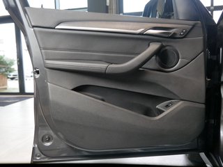 BMW X1 xDrive 20 i xLine AHK ACC LED Pano - bilder 10