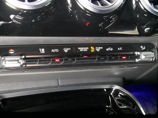 Mercedes-Benz A 35 AMG 4Matic Night Navi Kamera Leder LED Performance Junge Sterne - bilder 17