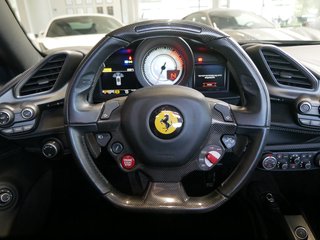 Ferrari 488 Spider Sport Abgas Kamera Carbon Lenkrad, Scuderia Embleme Daytona Seats - foto 17