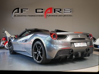 Ferrari 488 Spider Sport Abgas Kamera Carbon Lenkrad, Scuderia Embleme Daytona Seats - foto 3