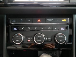 SEAT Leon FR DAB LED Business Sport - bilder 19