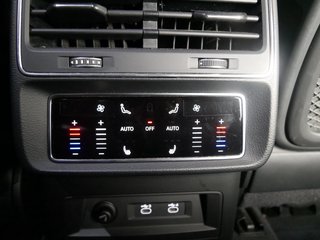 Audi SQ7 4.0 TFSI quattro Voll  22" Matrix Pano TV Massage AHK Allradlenkung Wank Matrix - bilder 13