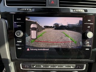 Volkswagen Golf VII IQ.DRIVE SHZ STHZ RFK Pano ACC - foto 6