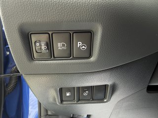 Toyota C-HR Hybrid Team D Garantie LED Keyless RFK ACC - photo 23