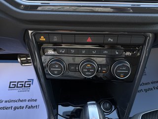 Volkswagen T-Roc Sport DSG LED Carplay ACC PDC SHZ Navi - photo 12