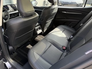 Toyota Camry Pano SHZ LED ACC RFK - bilder 8